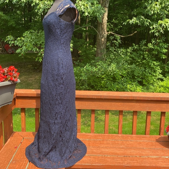 Ralph Lauren, navy lace evening gown,excellent condition, see measurements below - Picture 2 of 16